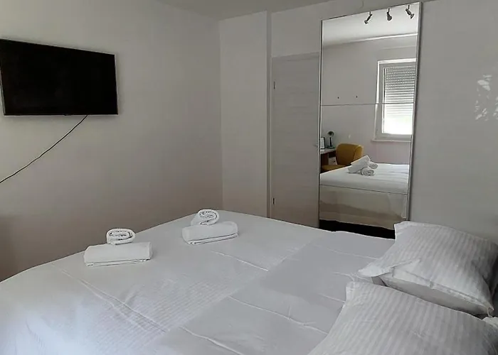 Apartament Mari *